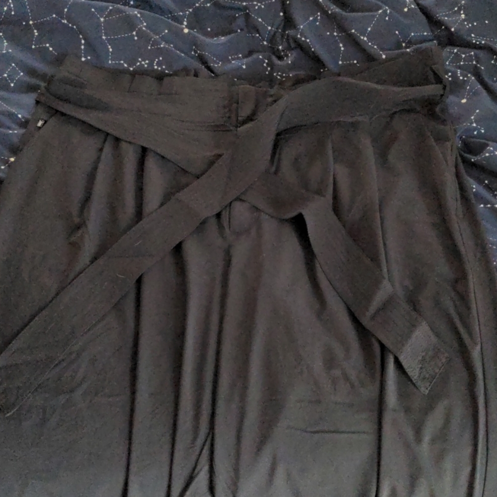 NWOT Athleta Skyline II black pants, size 18, ankle length